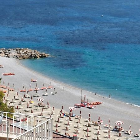 Una Finestra Sul Mare Home 1 Bergeggi Eksteriør billede