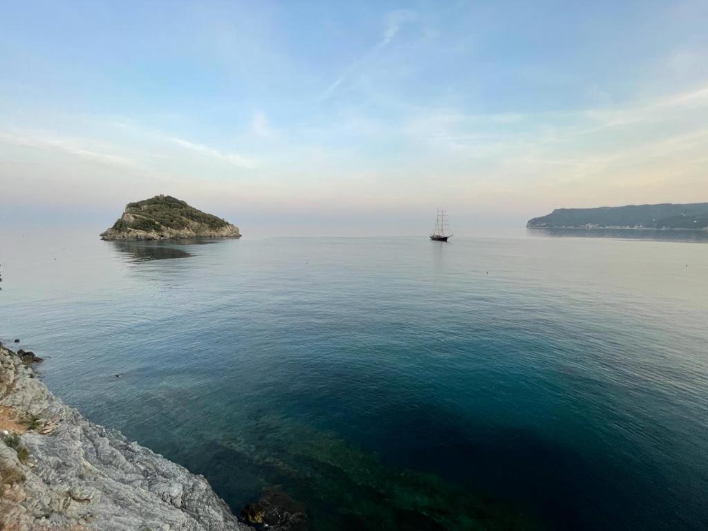 Una Finestra Sul Mare Home 1 Bergeggi Eksteriør billede